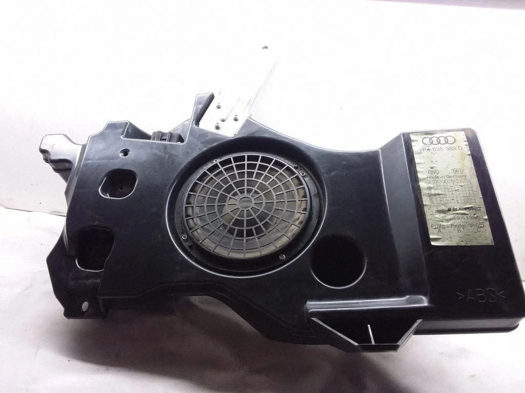 Subwoofer – Audi A3 S3 8P (2003-2012)