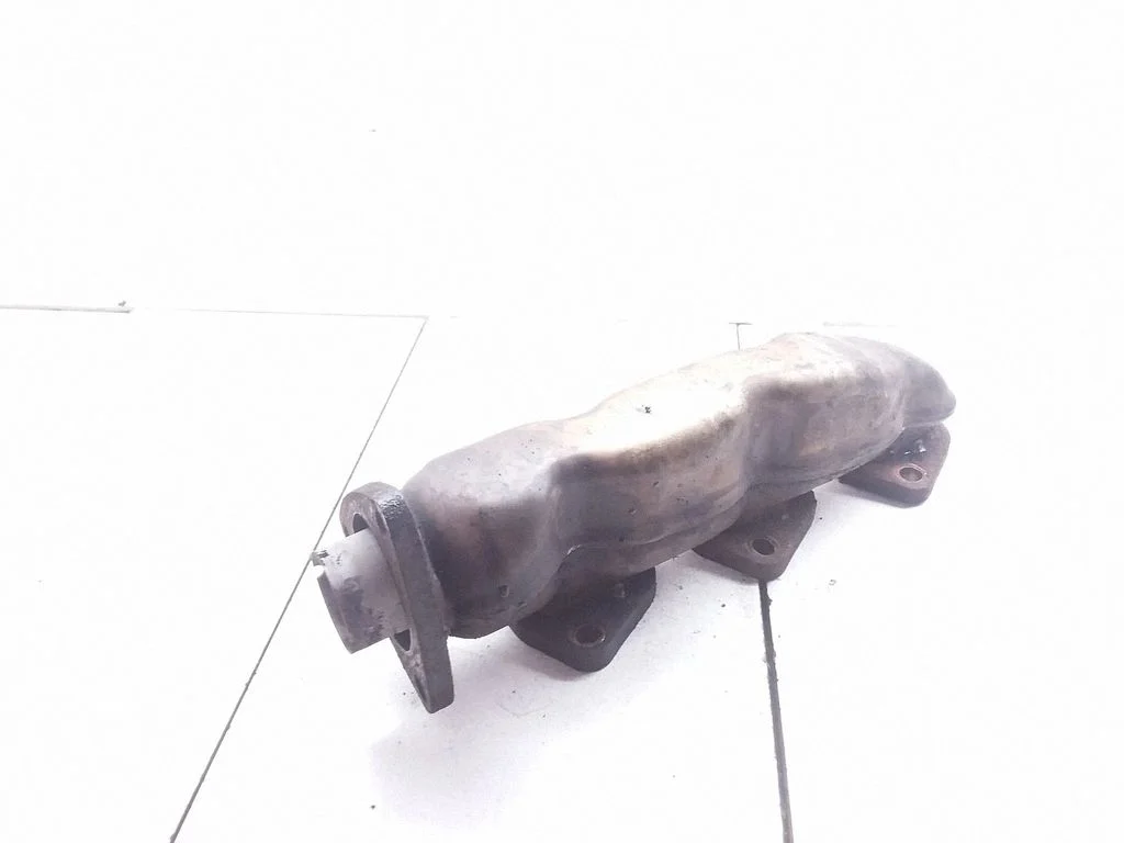 Exhaust manifold – Volkswagen Touareg I (2002-2010)