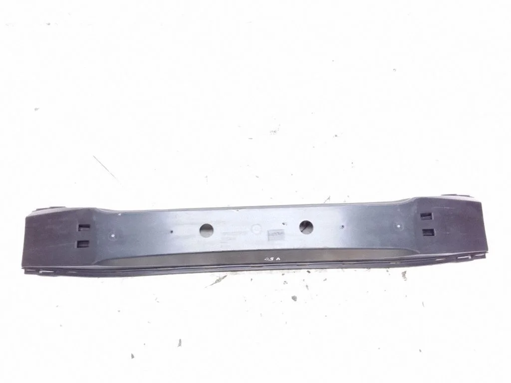 Esistange tugitala – Volvo V50 (2004-2007)