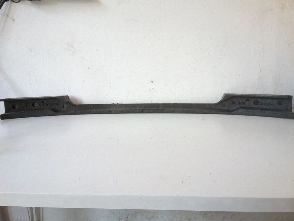 Front bumper support beam 1T0805088