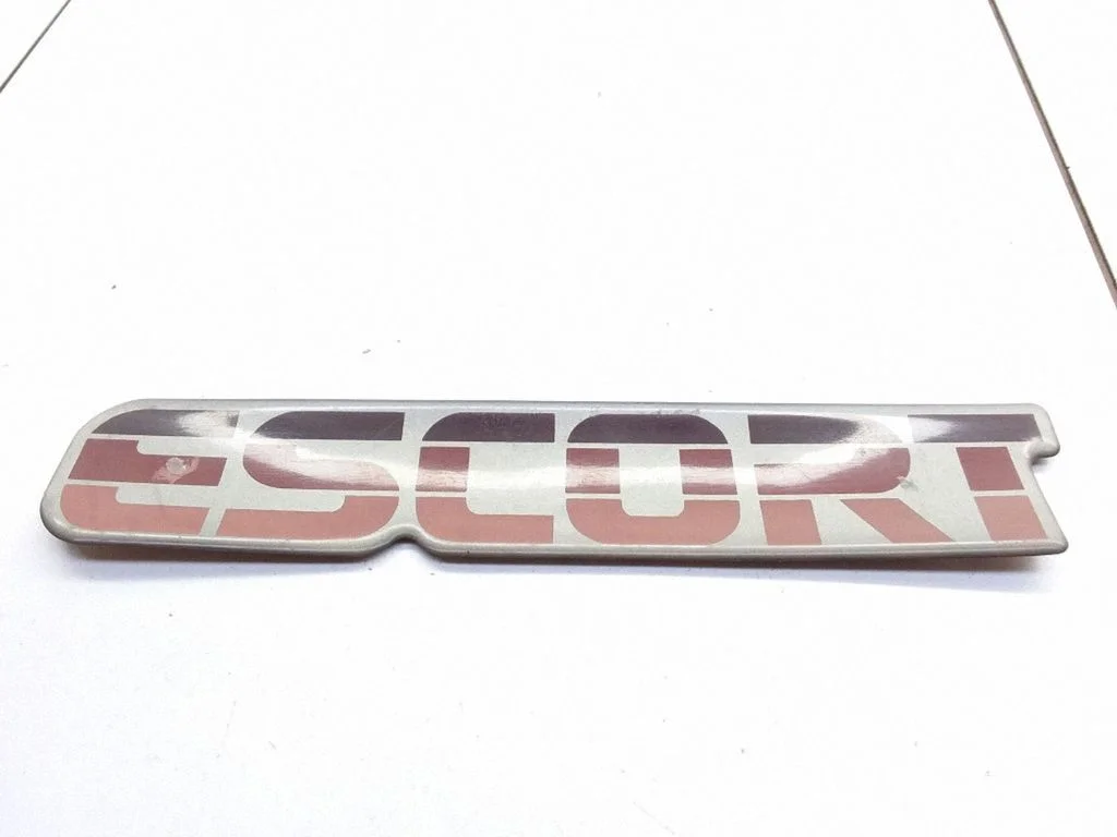 Other badges/marks – Ford Escort (1995-2004)