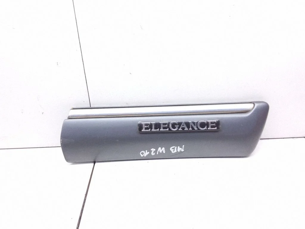 Fender trim (molding) – Mercedes-Benz E-Class W210 (1995-2002)