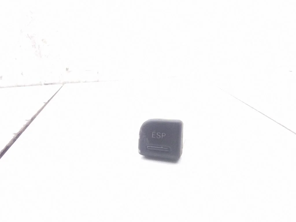 ESP (stability program) switch – Audi A4 S4 B6 8E 8H (2001-2005)