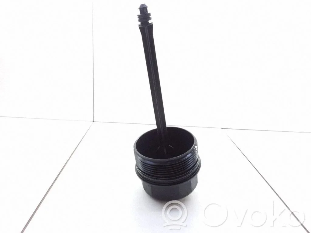 Oil filter cover – Volkswagen Passat B5 (1997-2000)