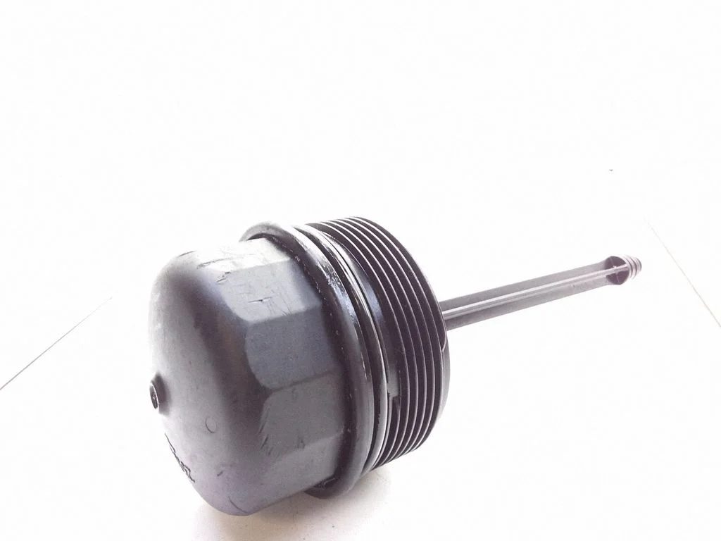 Oil filter cover – Volkswagen Passat B5.5 (2001-2005)