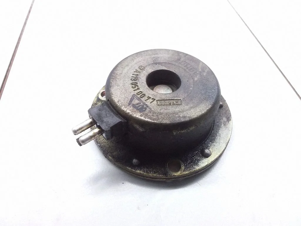 Camshaft vanos timing valve A1190510077