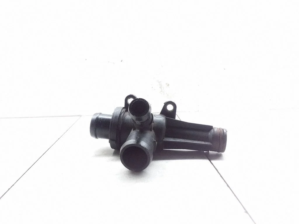Thermostat housing – Mitsubishi Colt (2004-2008)