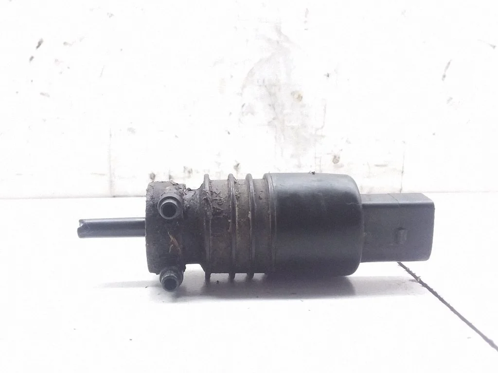 Windscreen/windshield washer pump