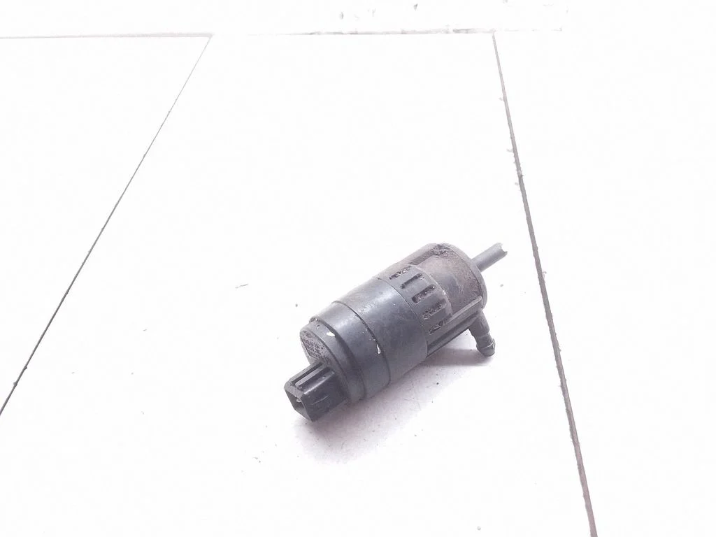Klaasipesuvedeliku pump (klaaside) – Fiat Ducato (2007-2014)