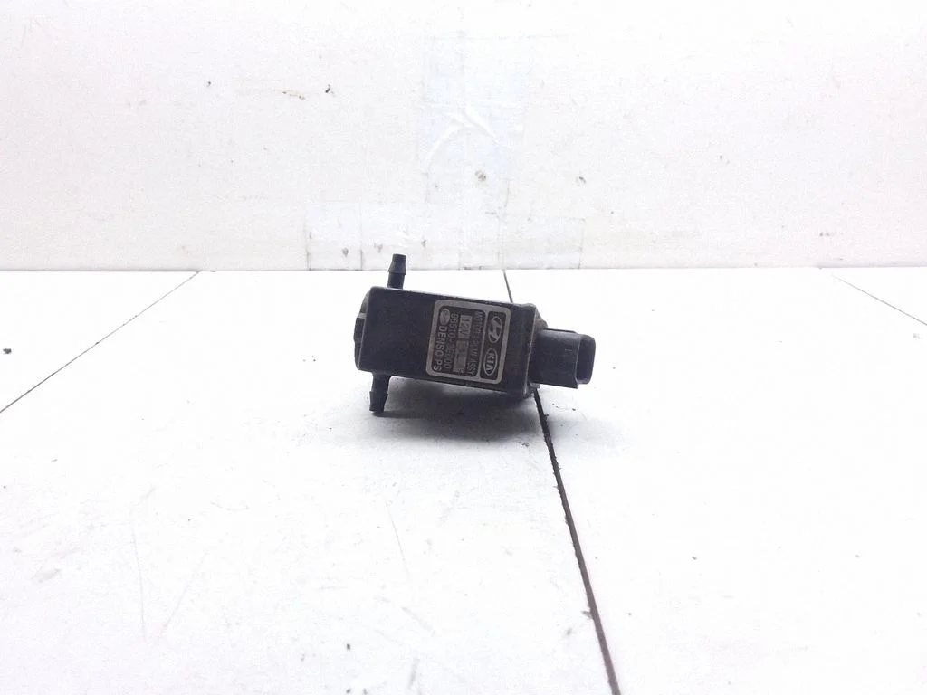 Klaasipesuvedeliku pump (klaaside) – KIA Carens I (1999-2006)