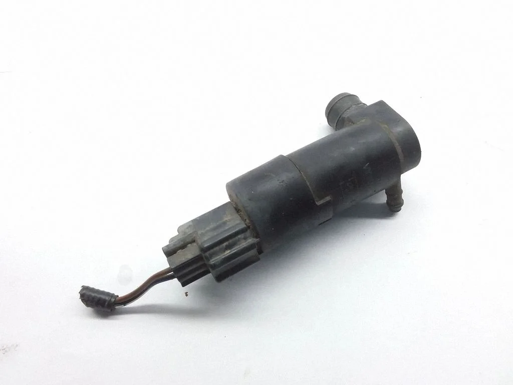 Klaasipesuvedeliku pump (klaaside) – Ford Transit Custom (2013-2023)