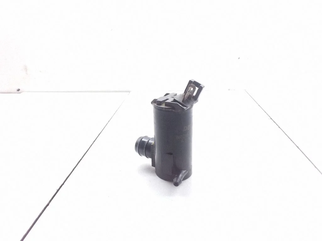 Windscreen/windshield washer pump – Ford Ranger (2007-2011)