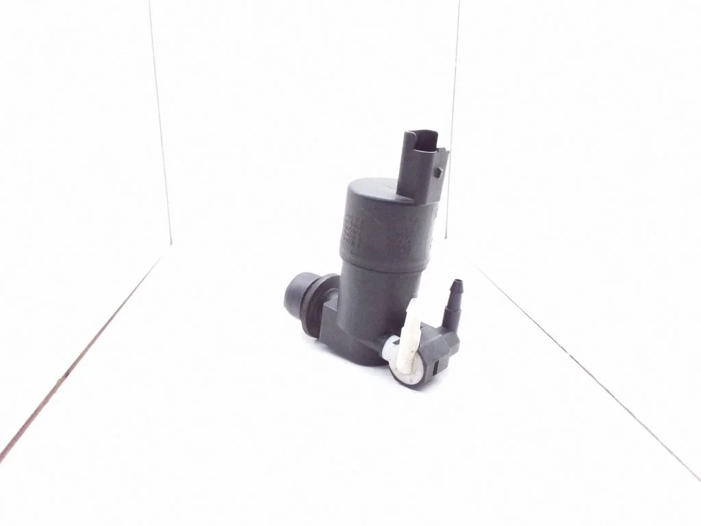 Klaasipesuvedeliku pump (klaaside) – Peugeot 208 I (2012-2019)