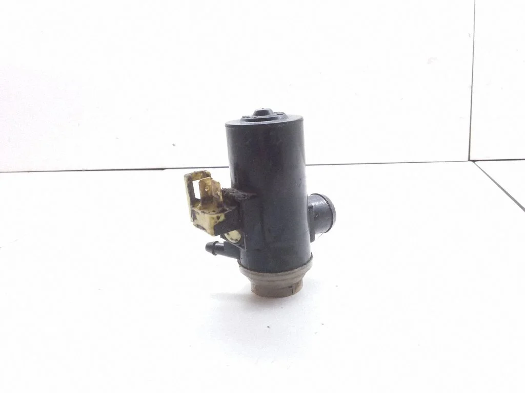Windscreen/windshield washer pump