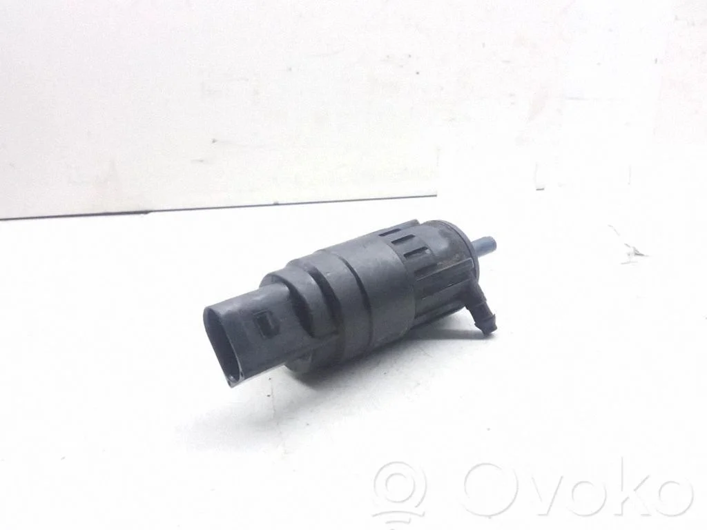 Windscreen/windshield washer pump – Volkswagen Transporter - Caravelle T5 (2003-2015)