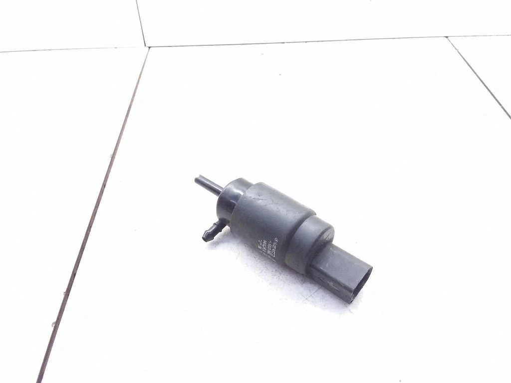 Klaasipesuvedeliku pump (klaaside) – Mercedes-Benz Sprinter W906 (2006-2018)