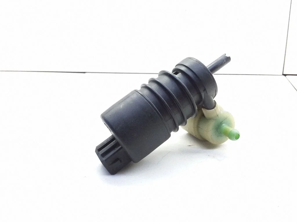 Windscreen/windshield washer pump