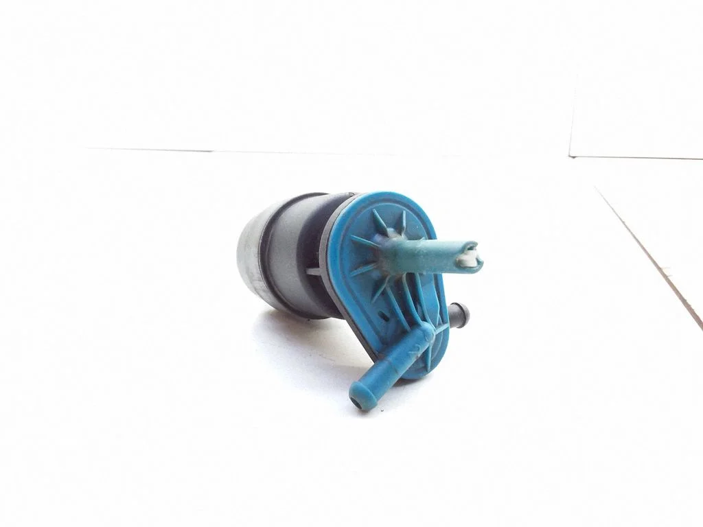 Windscreen/windshield washer pump