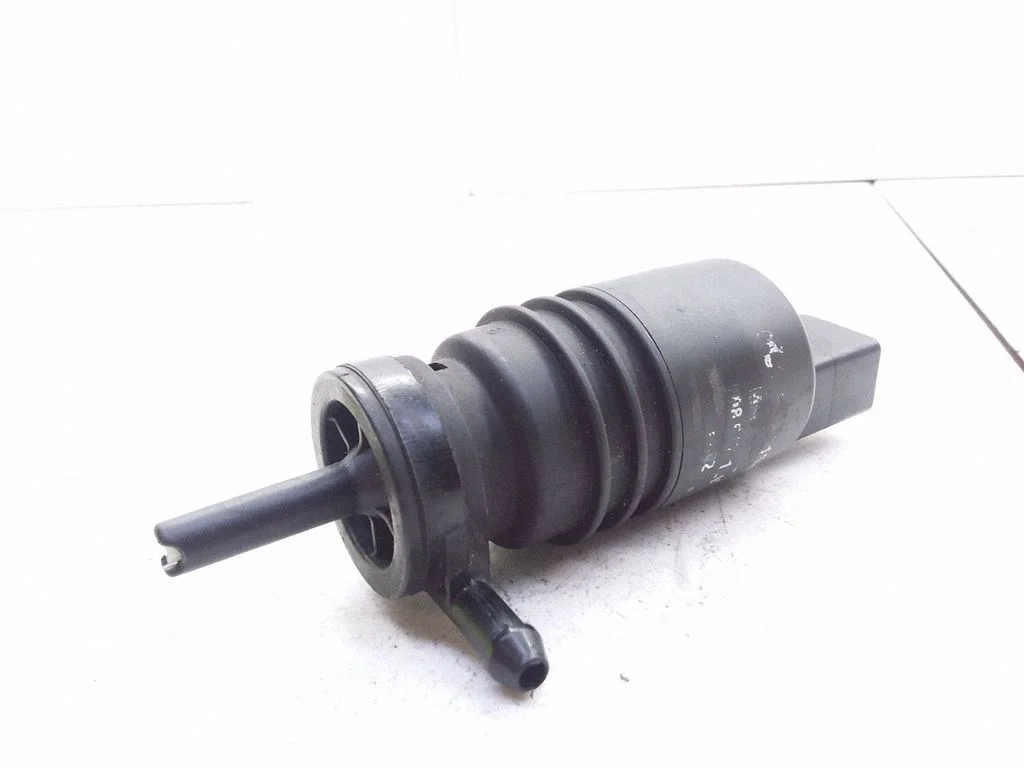 Windscreen/windshield washer pump