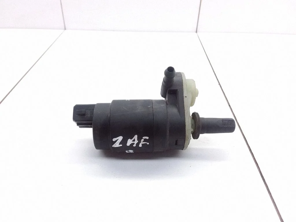 Klaasipesuvedeliku pump (klaaside) – Opel Zafira B (2005-2014)