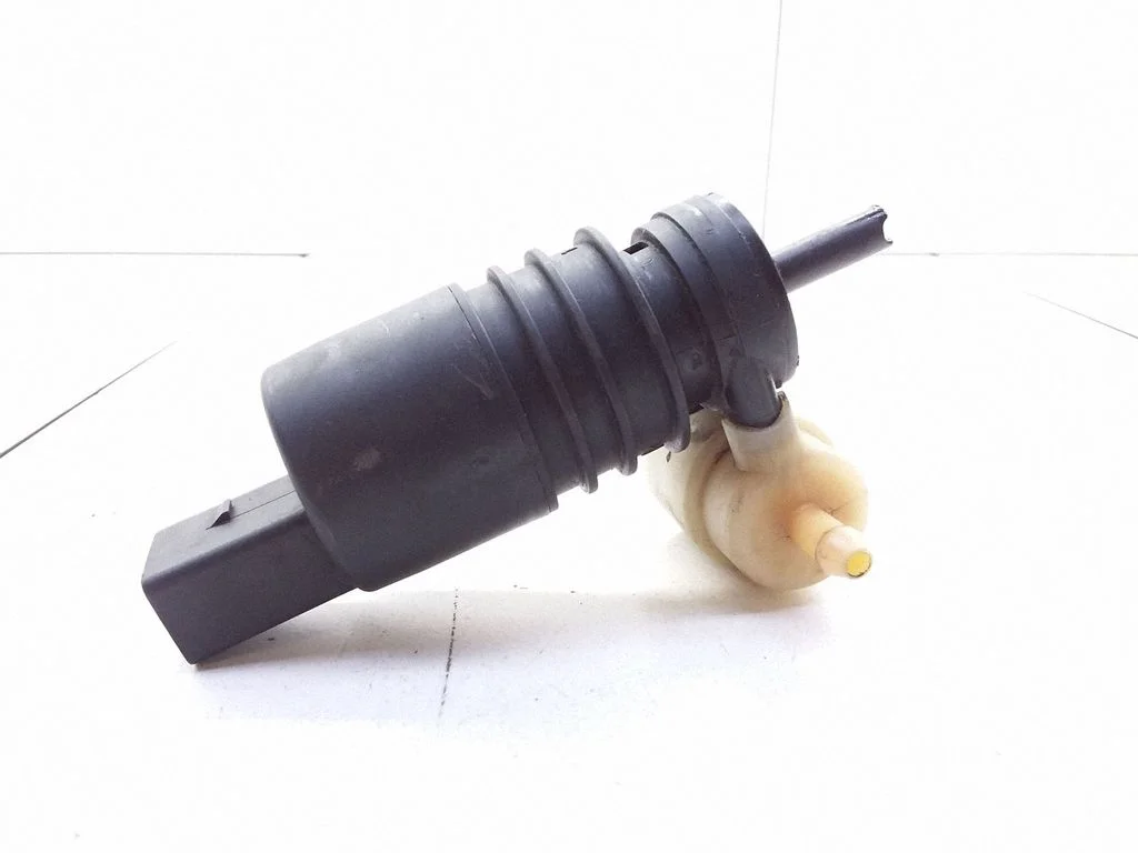 Windscreen/windshield washer pump