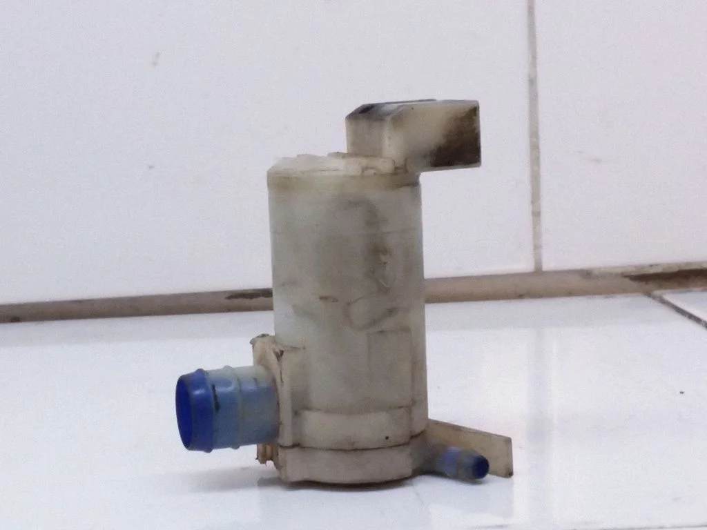 Klaasipesuvedeliku pump (klaaside) 2224615A