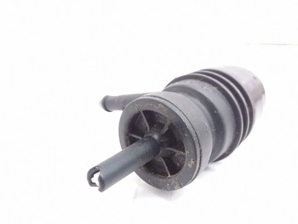 Klaasipesuvedeliku pump (klaaside) – Mercedes-Benz Sprinter W901 W902 W903 W904 (1995-2007)