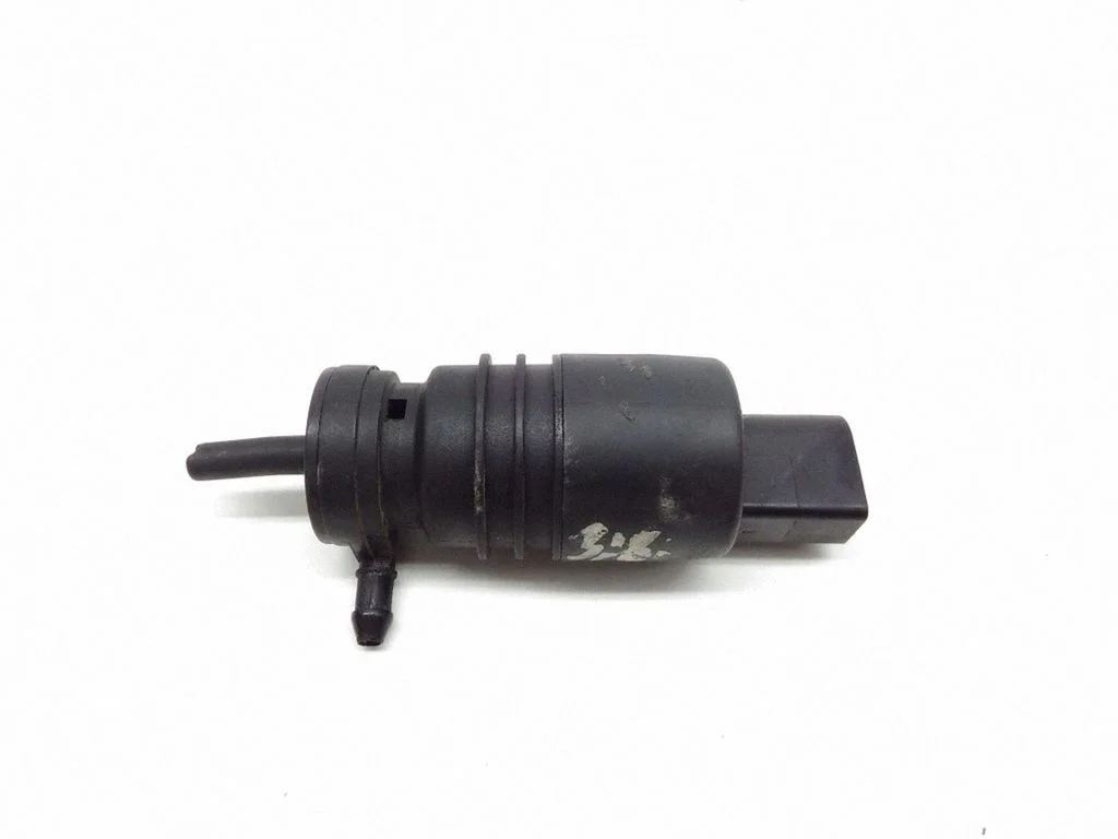 Windscreen/windshield washer pump