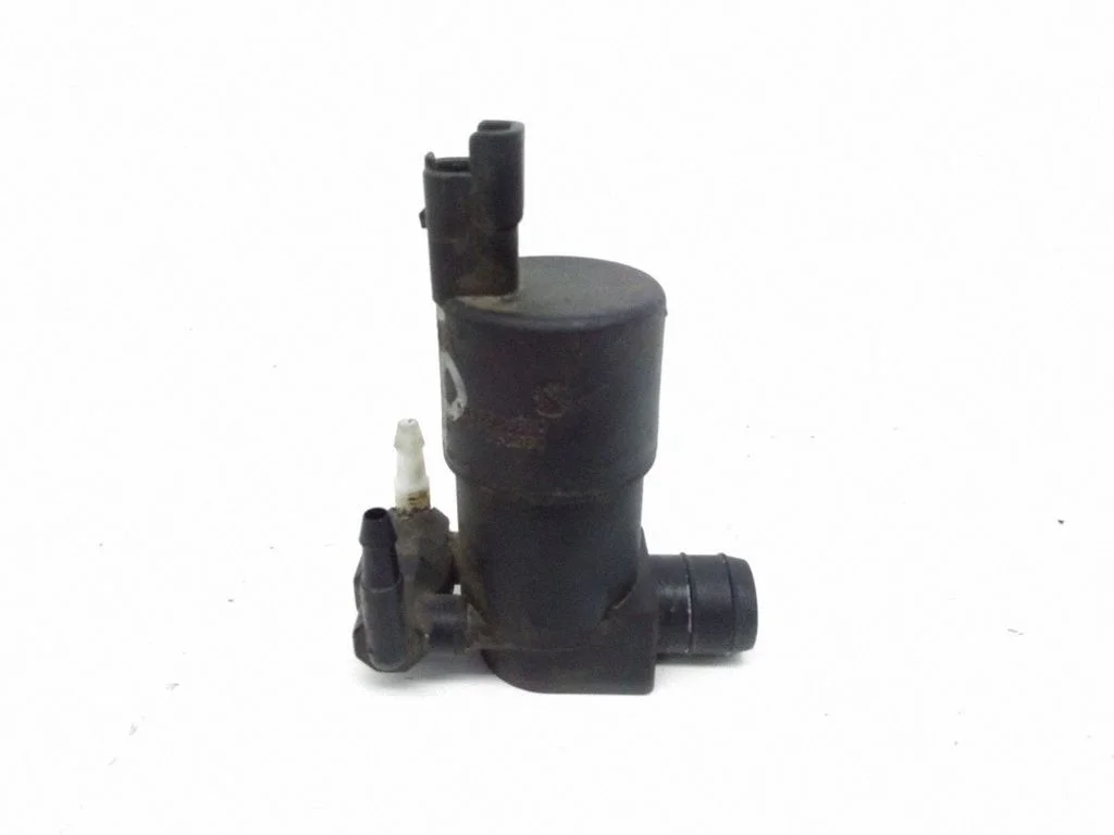 Windscreen/windshield washer pump – Citroen C5 (2001-2004)