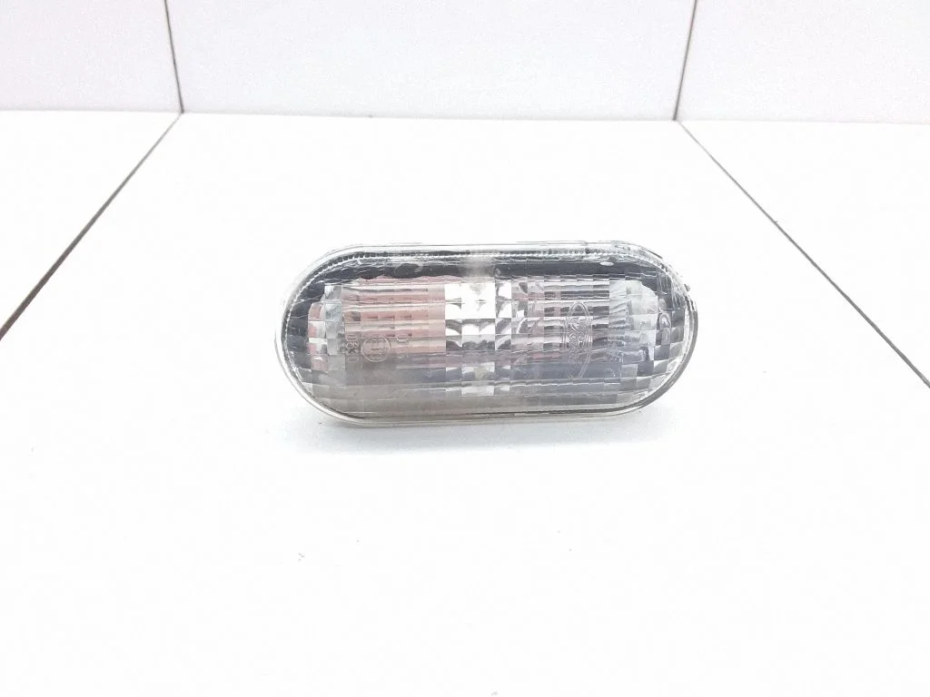 Front indicator light 4M5A13K309AA