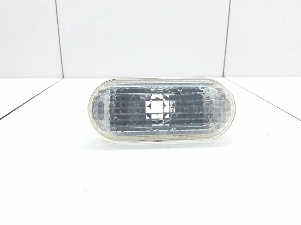 Front indicator light 4M5A13K309AA