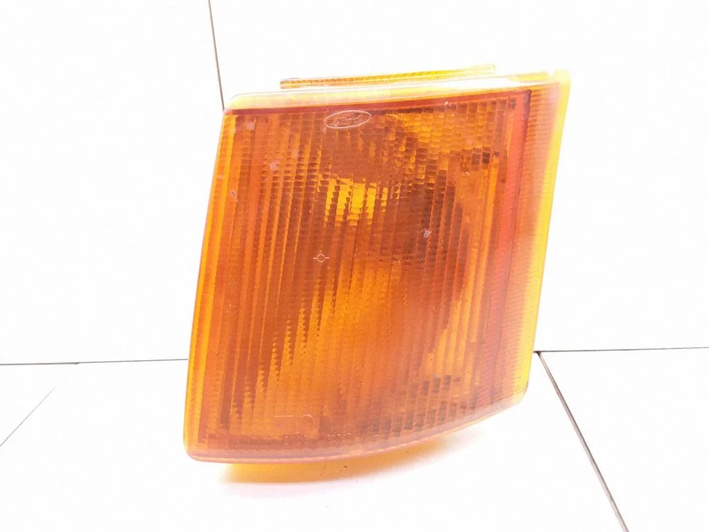 Eesmine suunatuli – Ford Transit (1986-1995)