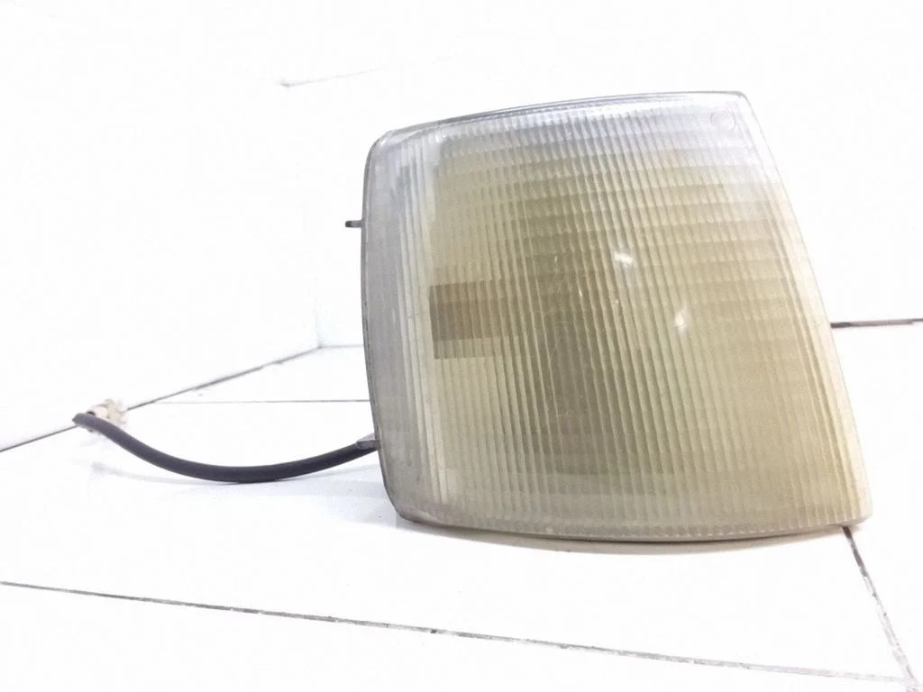 Priekšējais pagrieziena lukturis R357953050