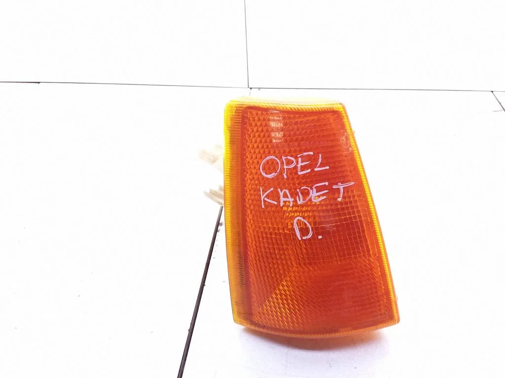 Front indicator light 42690R6 – Opel Kadett E (1985-1991)