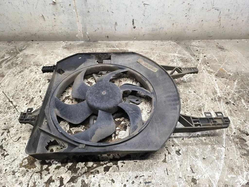 Electric radiator cooling fan 1831248000