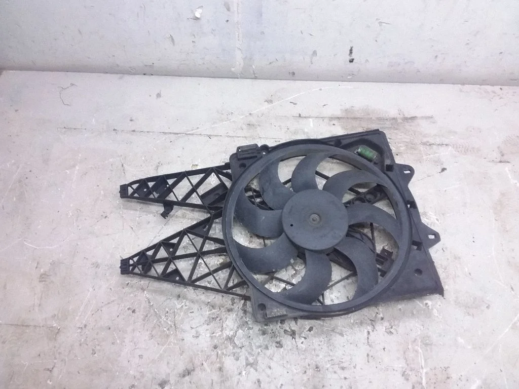 Electric radiator cooling fan 896010100