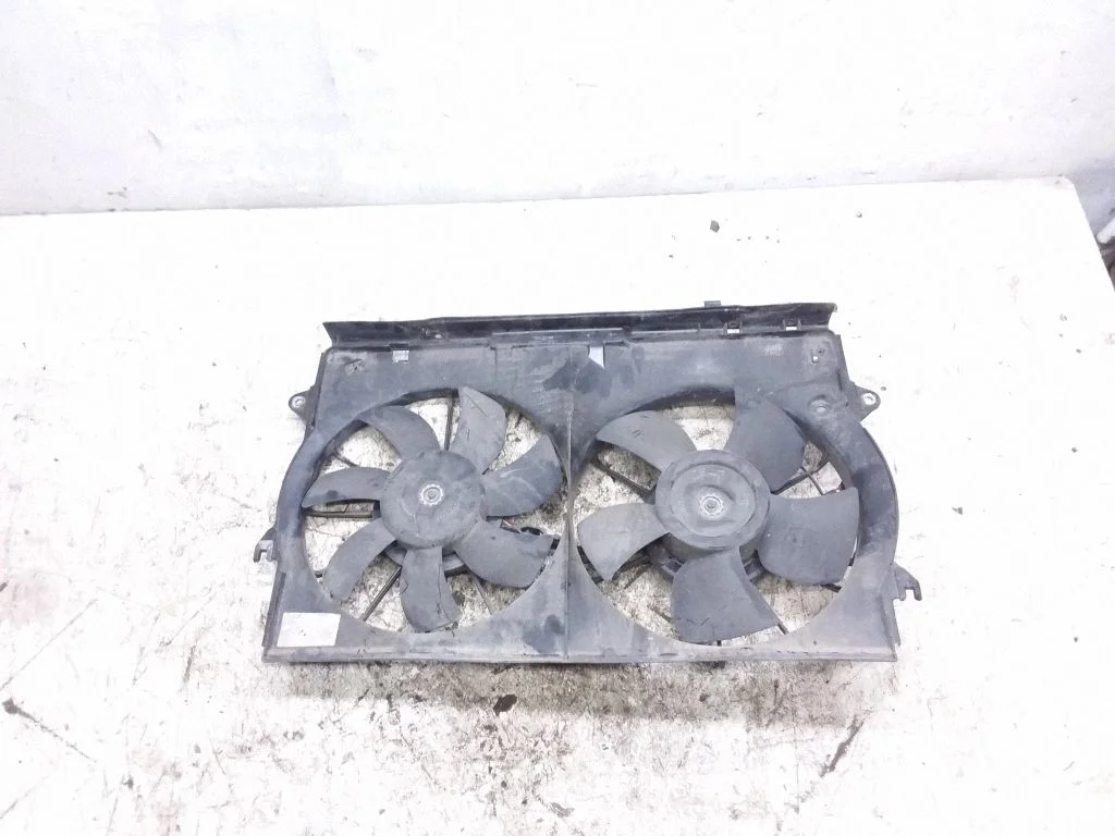 Elektriline radiaatori jahutusventilaator – Toyota Matrix (E130) (2001-2008)