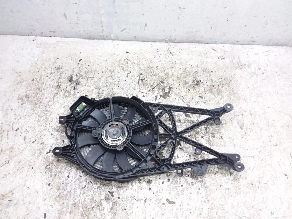 Elektriline radiaatori jahutusventilaator – Opel Meriva A (2003-2010)