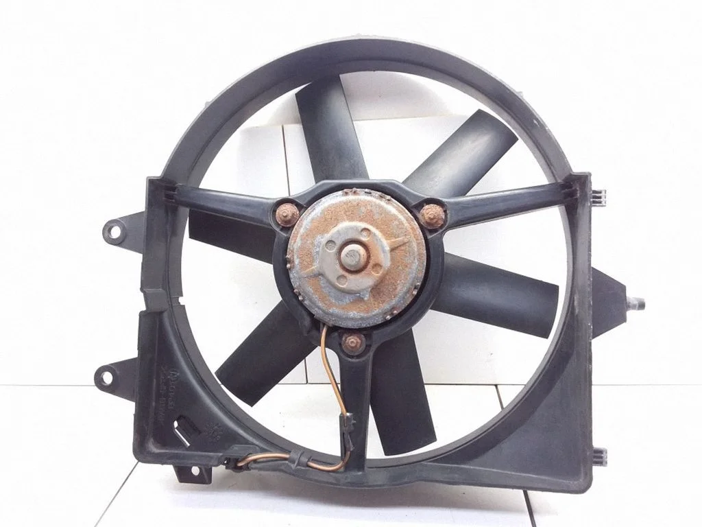 Elektriskais radiatora ventilators 8240