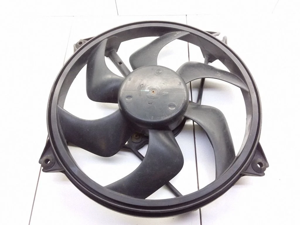 Electric radiator cooling fan