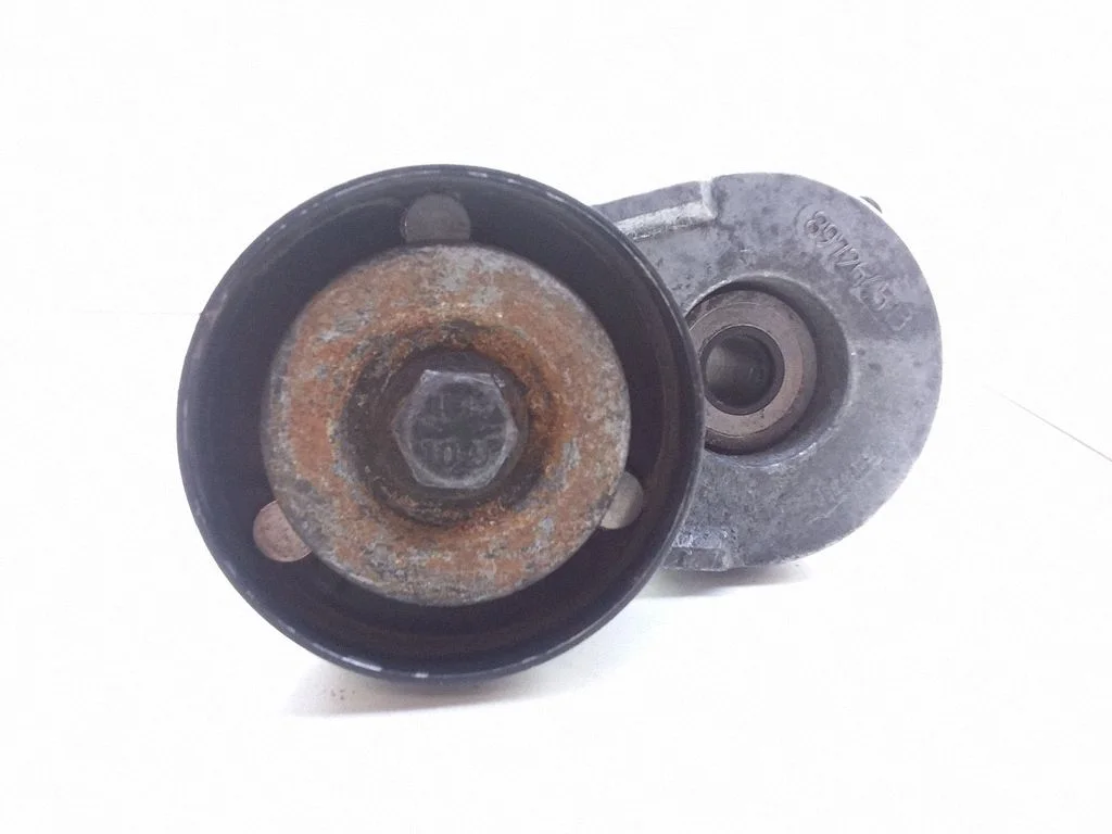 Generator/alternator belt tensioner – Opel Meriva A (2003-2010)