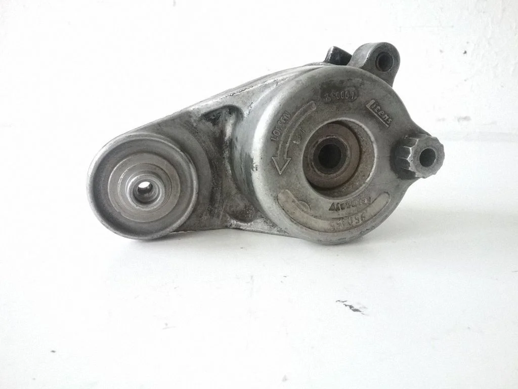 Generator/alternator belt tensioner – Mercedes-Benz S-Class W221 (2005-2013)