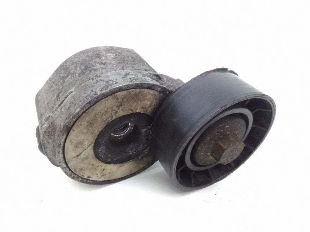 Generator/alternator belt tensioner – Opel Vectra C (2002-2005)