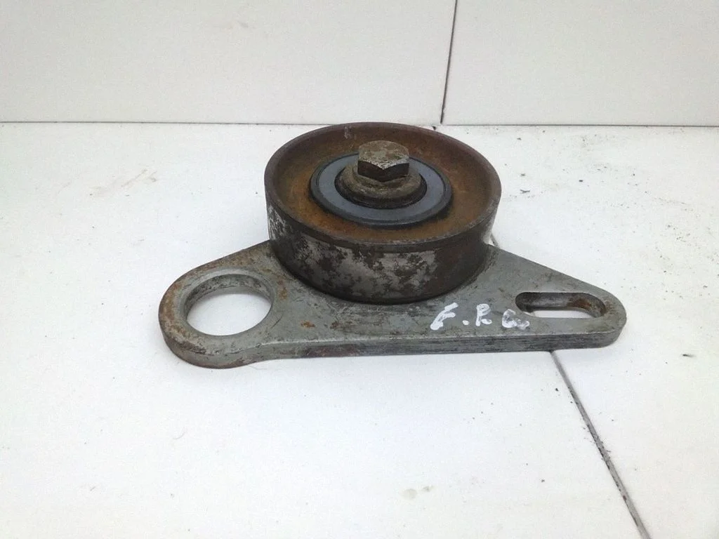 Generator/alternator belt tensioner