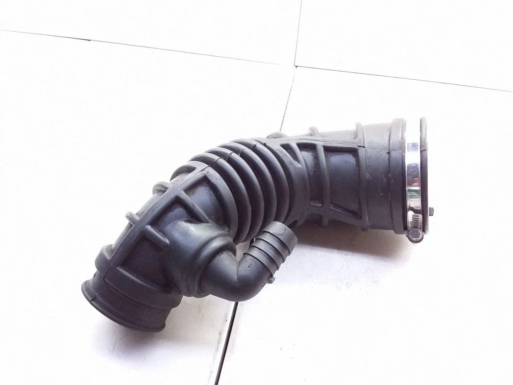 Air intake duct part – Opel Vectra C (2002-2005)