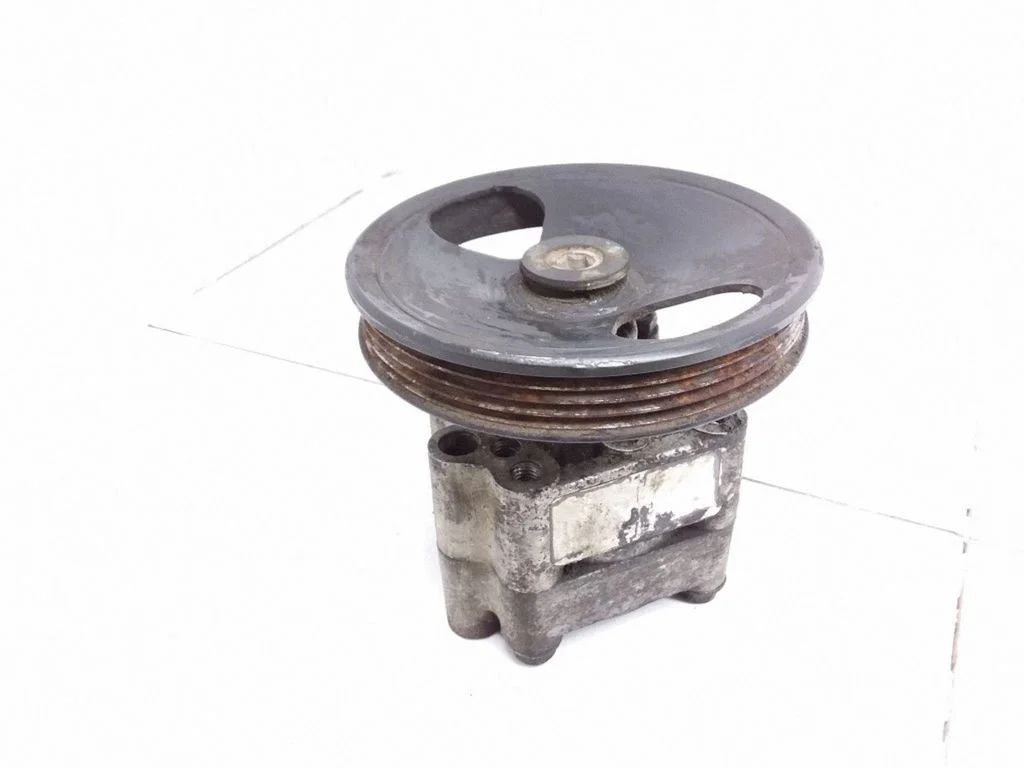 Power steering pump – Nissan Almera N16 (2000-2010)