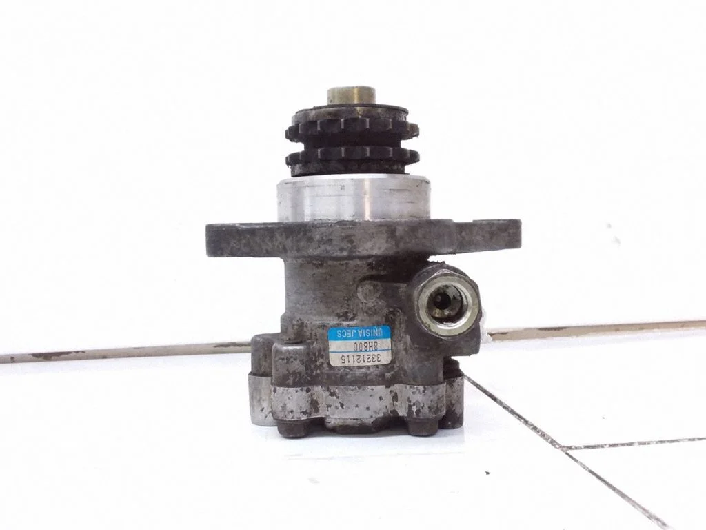 Roolivõimendi pump – Nissan X-Trail T30 (2001-2007)