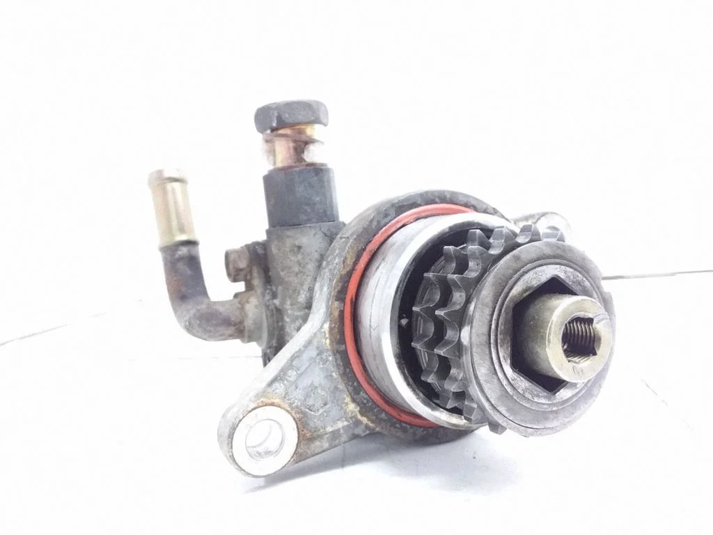 Power steering pump – Nissan Almera N16 (2000-2010)