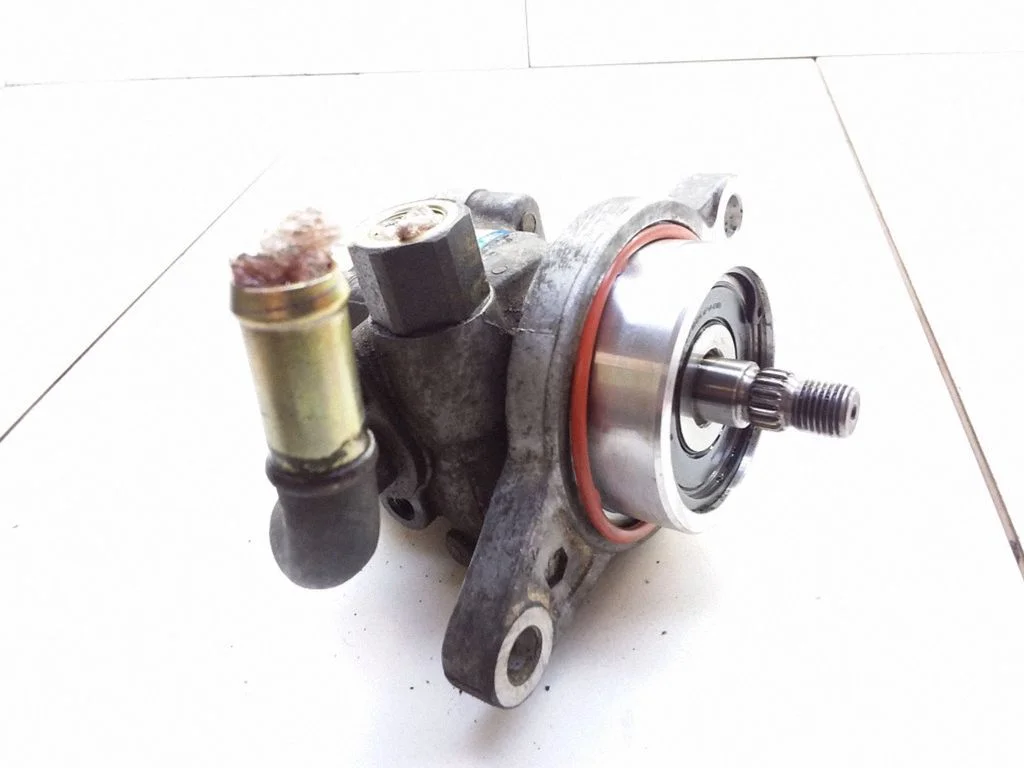 Power steering pump 41231200