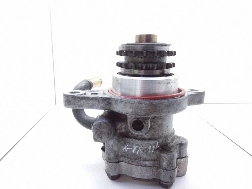 Roolivõimendi pump 42101070